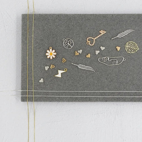 22mm Gold Colour Leaf Charms