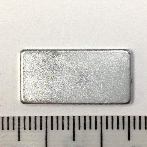 AussieSuperStore Art & Craft Essentials Magnet X Strong Rectangle 20 x 10 x 2 mm Magnet Extra Strong Rectangle 20 x 10 x 2 mm | Craft Magnets  MG9XRE20